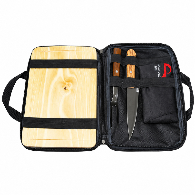 Estuche tipo maletín con tabla de madera, delantal y un juego de cubiertos