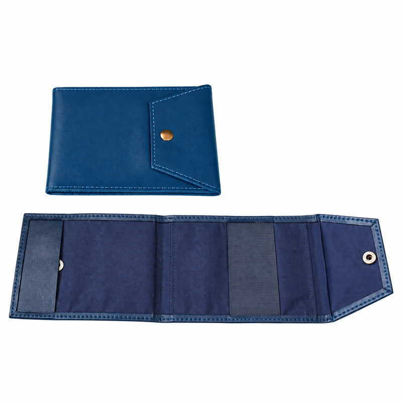 Porta chequera en símil cuero con broche