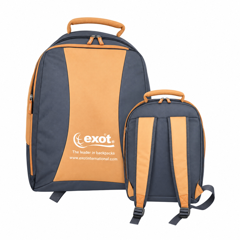 Mochila grande con amplio bolsillo en el frente y tiras acolchadas